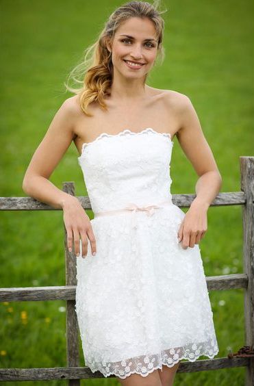 robe de mariee bustier droit mariage civil